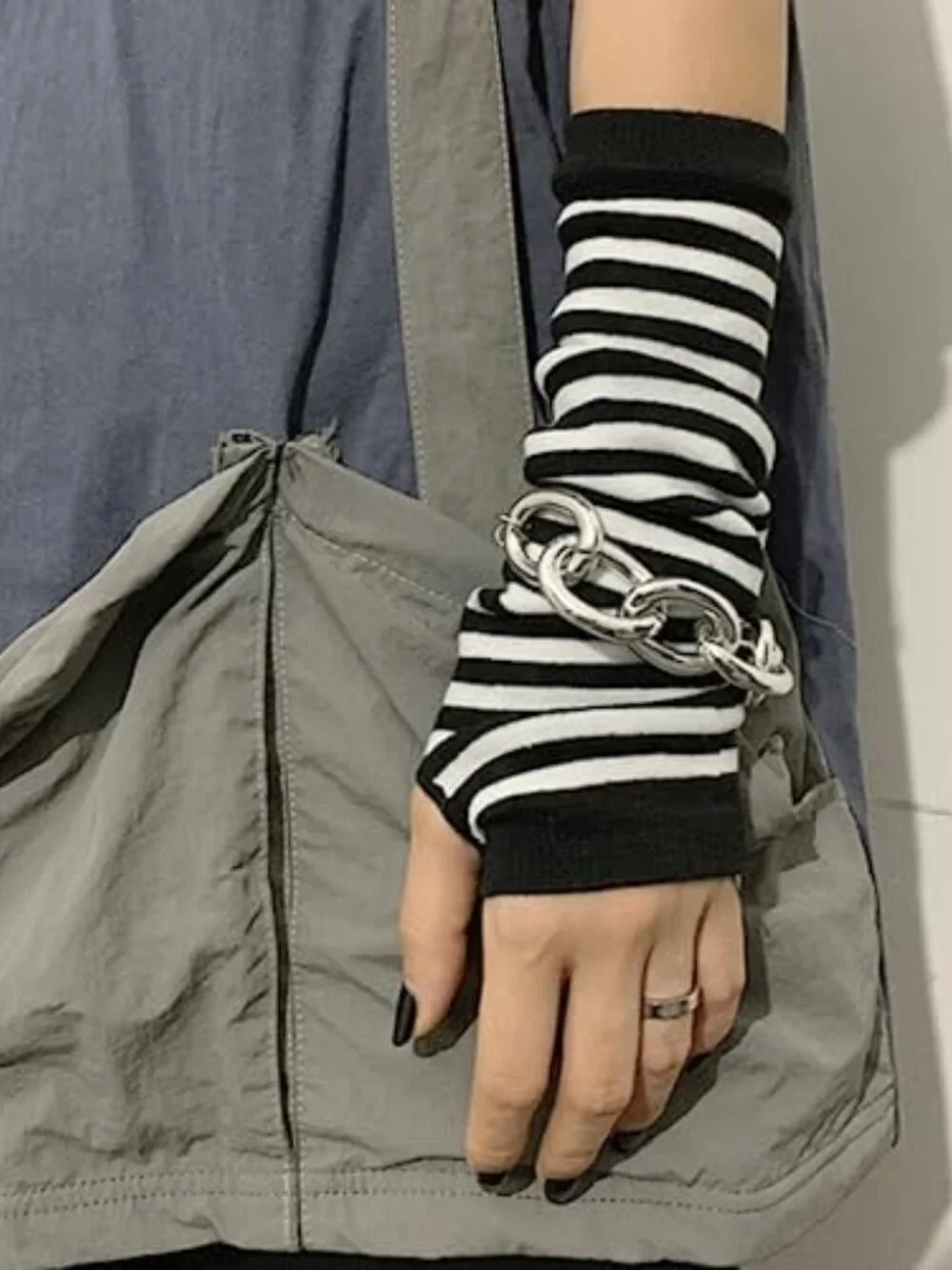 Kawaii Harajuku Goth Knitted Arm Warmers with Thumb Hole - Y2K Fingerless Gloves